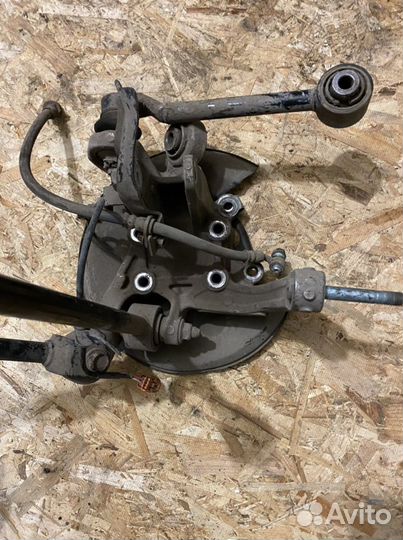 Задний кулак Honda accord 7 CL7 CL9