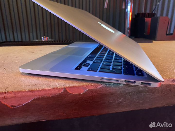 MacBook Pro 13 2015 i5/8/256