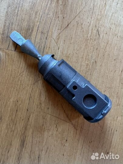 Личинка замка VW Volkswagen Polo V