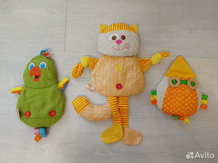 Развивающие мягкие игрушки погремушки