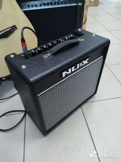 Цифровой комбоусилитель, 20Вт, Nux