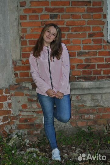 Куртка ветровка женская