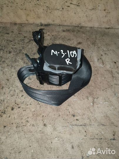 Ремень безопасности задний Mazda 3 BM мазда