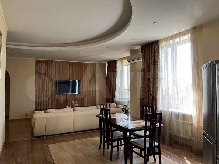 2-к. квартира, 90 м², 19/25 эт.