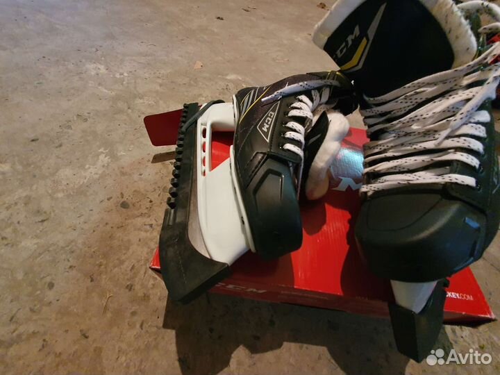 Хоккейные коньки ccm
