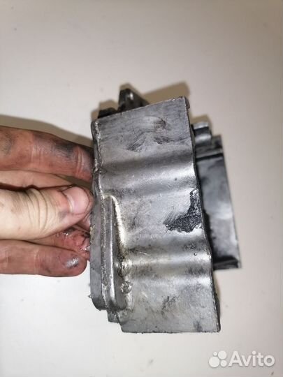 Крышка коробки передач на минск