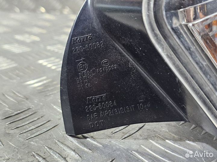 Фонарь задний правый Toyota Gt86 ZN6