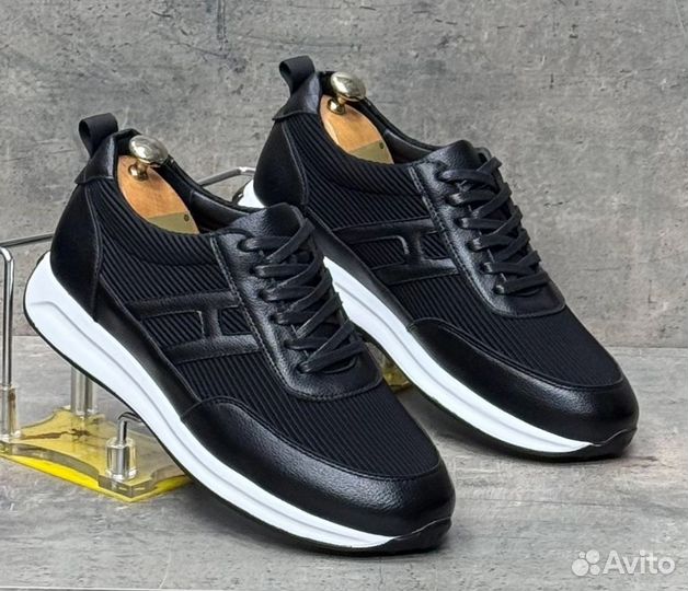 Кроссовки черные мужские