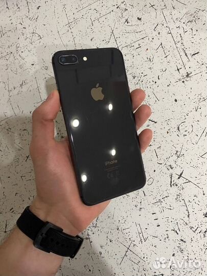 iPhone 8 Plus, 64 ГБ