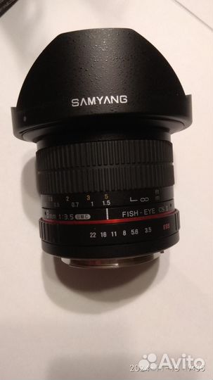 Объектив Samyang 8мм F3.5 UMC fish-EYE CS II