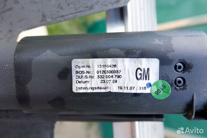 Шторка в багажник Опель Астра