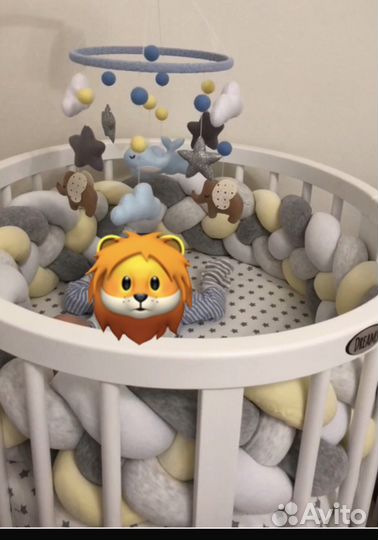 Музыкальный мобиль в детскую кроватку