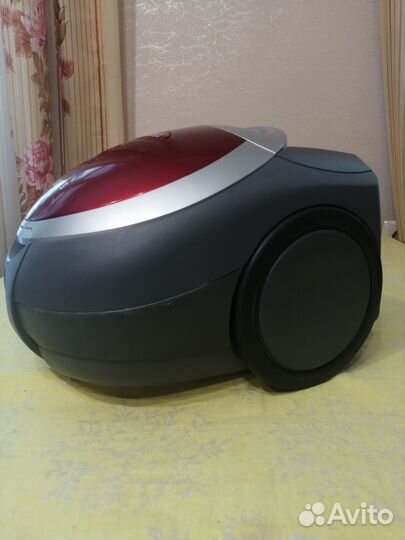 Пылесос Samsung SC6950 /Sanyo SC505E-1