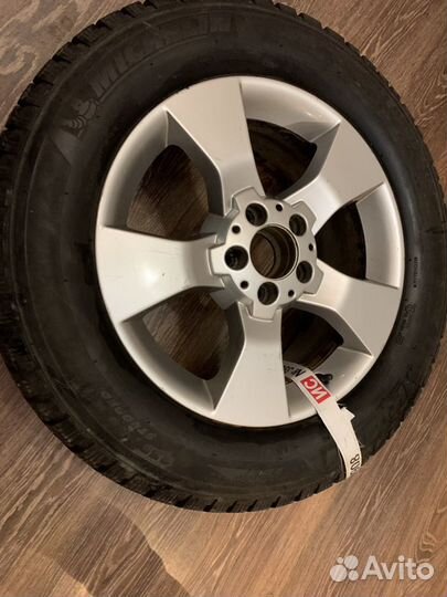 Колеса Mercedes GLK R17 на оригинальных дисках