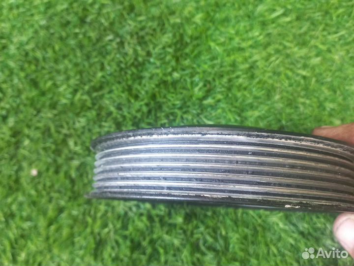 Шкив гура Audi 06E145255B