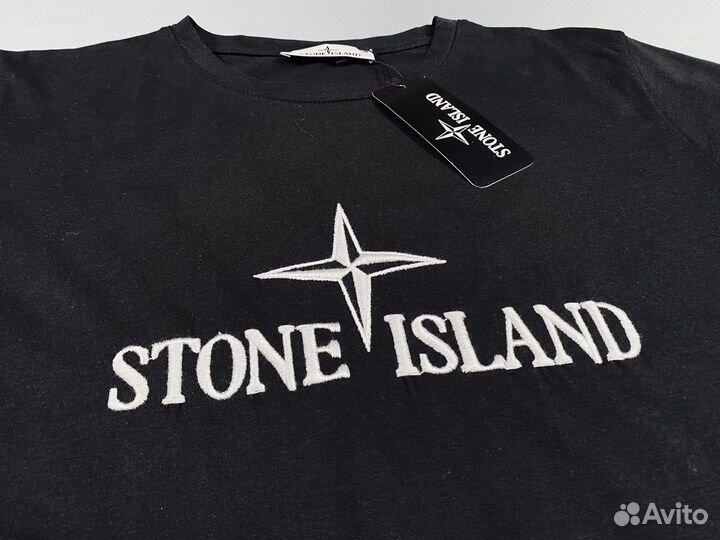 Спортивный костюм шорты и футболка stone island