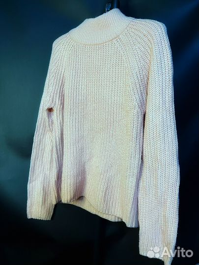 Свитер женский