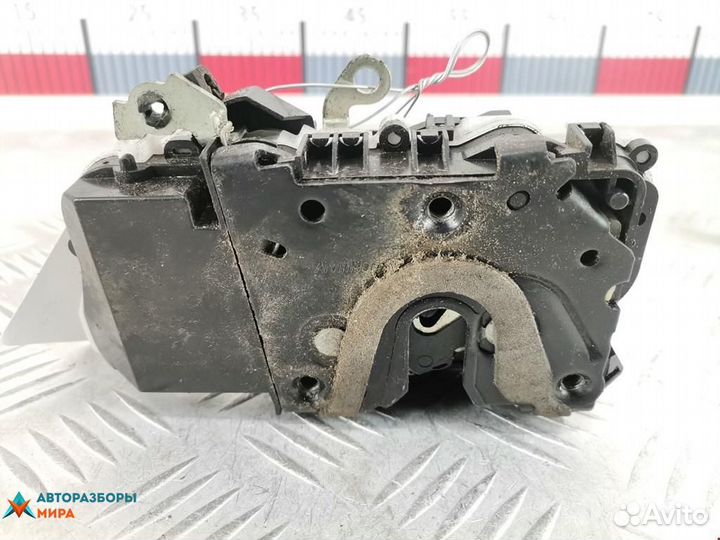 Замок двери передней правой Peugeot 607 2000