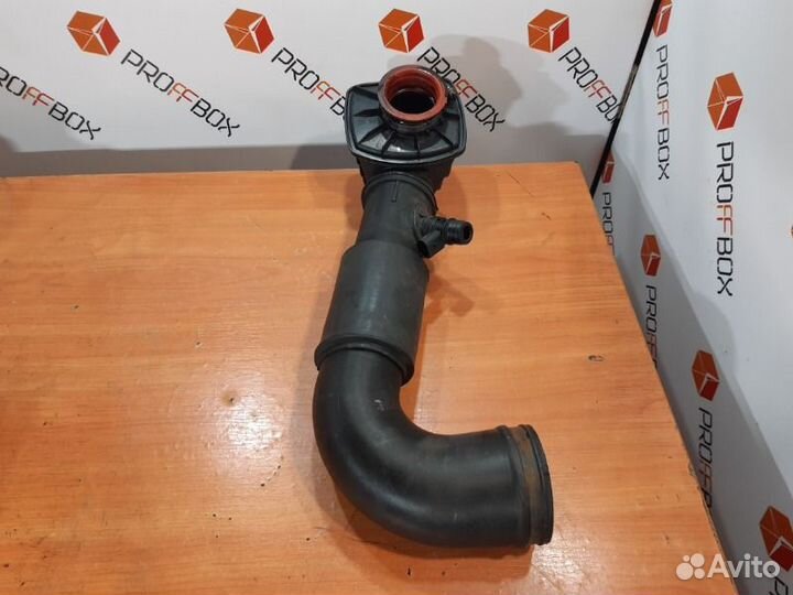 Патрубок воздушного фильтра Mercedes Vito W639