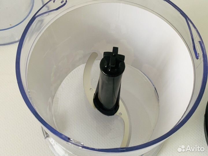 Погружной блендер-миксер Redmond RHB-CB2977