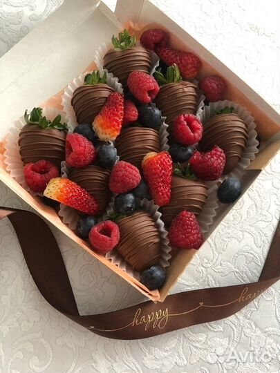 Клубника в шоколаде подарок 14 февраля