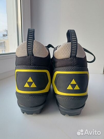 Лыжные ботинки fischer xc sport Yellow 43EU