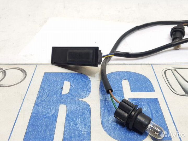 Кнопка открывания багажника Nissan Juke HR16DE