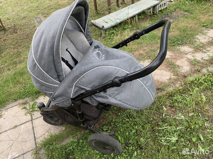 Коляска 3 в 1 Zippy Pia