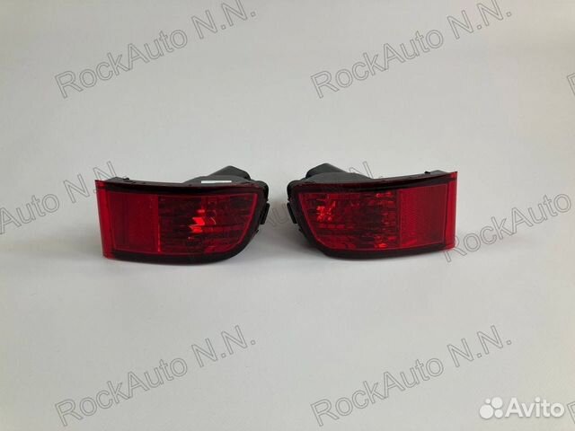 Отражатель Toyota Land Cruiser (J100) 98-07 / Lexus LX 98-07 (Сзади/ Слева)