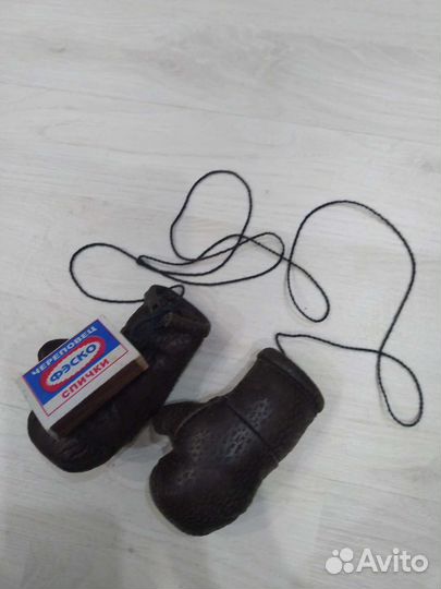 Брелок в виде боксерских перчаток