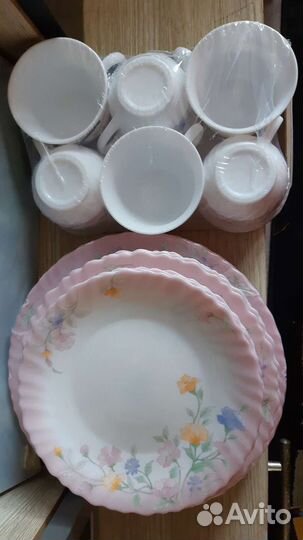 Сервизы чайный и столовый, Франция