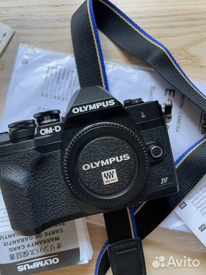 Olympus om d e m10 mark iv