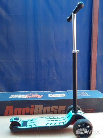 Самокат детский трехколесный