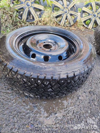 Колеса зимние на Лада largus, Веста r 15