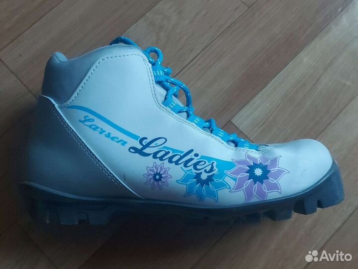 Лыжные ботинки Larsen Ladies 38 размер