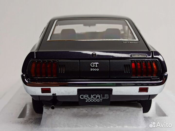 Toyota Celica 2000GT (RA25) 1:18 Autoart