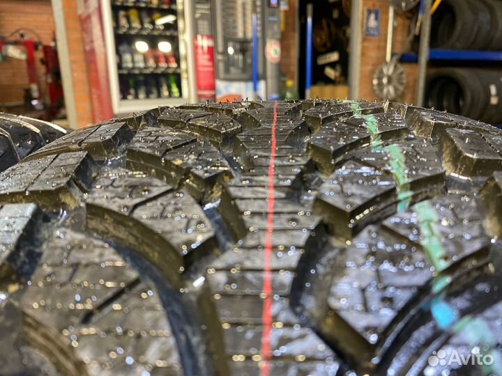 Bridgestone Blizzak LM-80 255/55 R18 109H