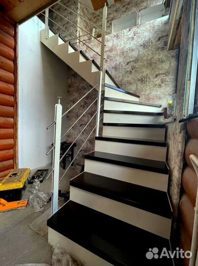 Лестница забежная под ключ