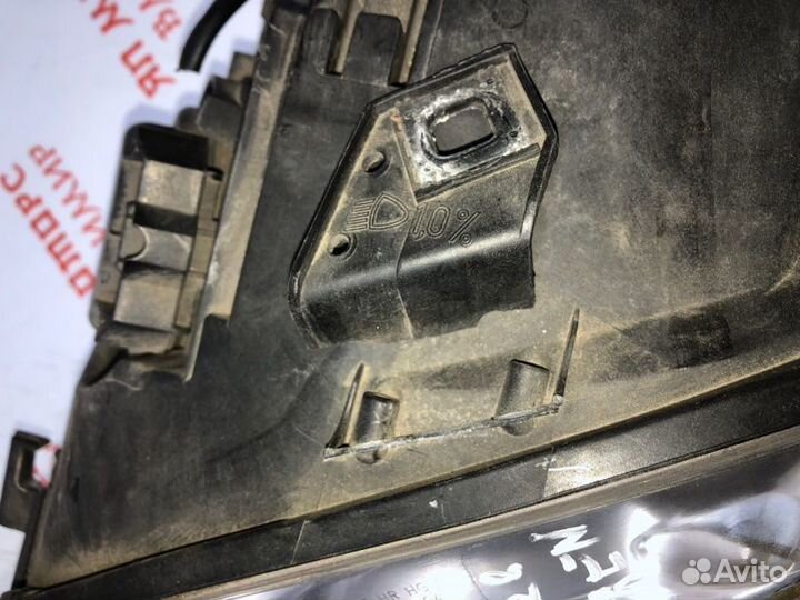 Фара ксеноновая левая Audi A4 B7 B7 седан BGB 2.0T