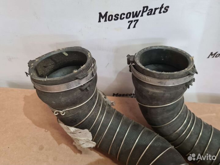 Патрубок интеркулера левый Mercedes W204