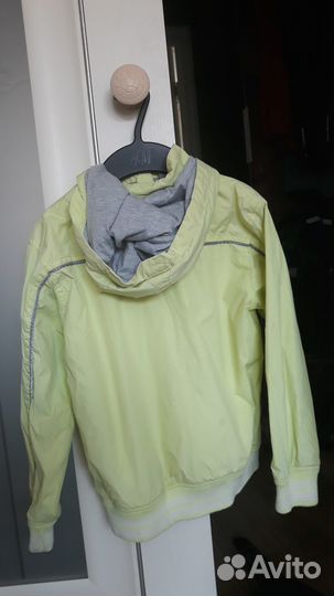 Ветровка желтая 128