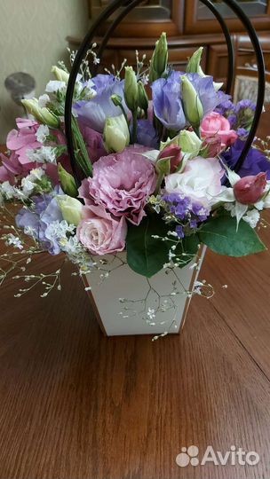 Букеты из сезонных цветов. Эустома, циния, астра