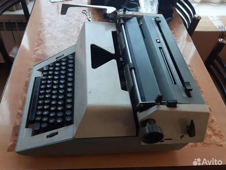 Пишущая машинка