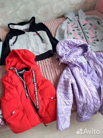 Ветровка и куртки демисезонные для девочки