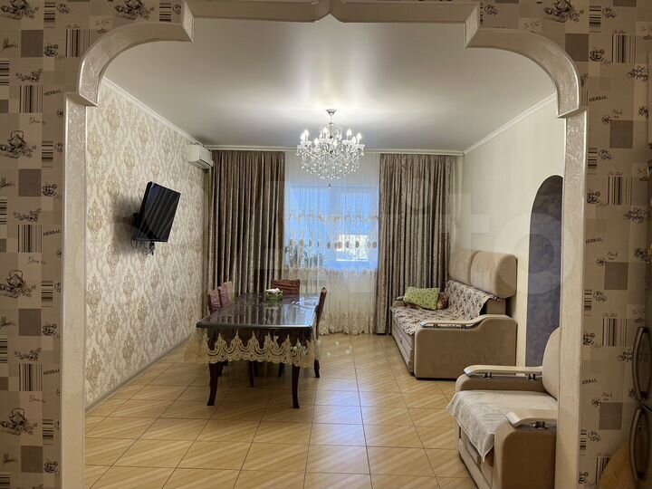 Коттедж 268,7 м² на участке 7 сот.