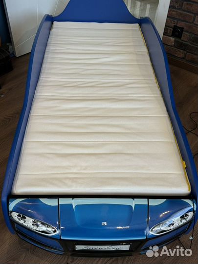 Кровать-машина с подсветкой фар Bambini 70х160 см