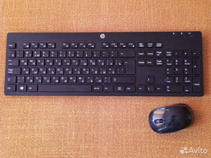 Беспроводная клавиатура с мышкой hp HSA-DO1K