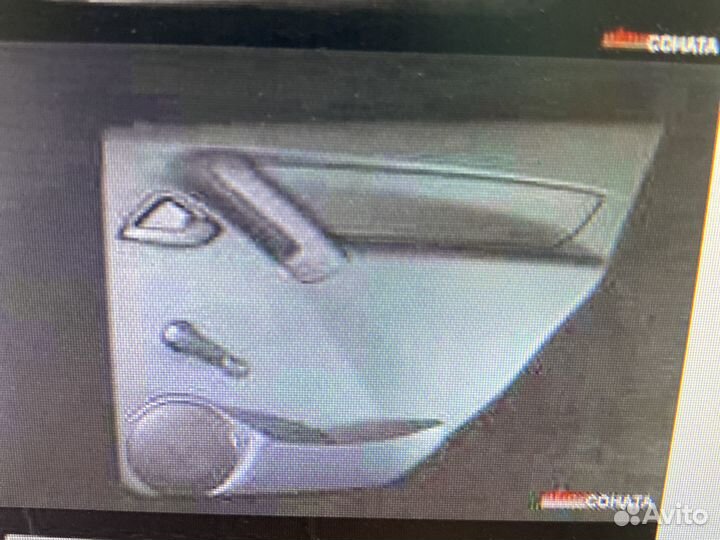 Подиумы акустические в задние двери lada-granta