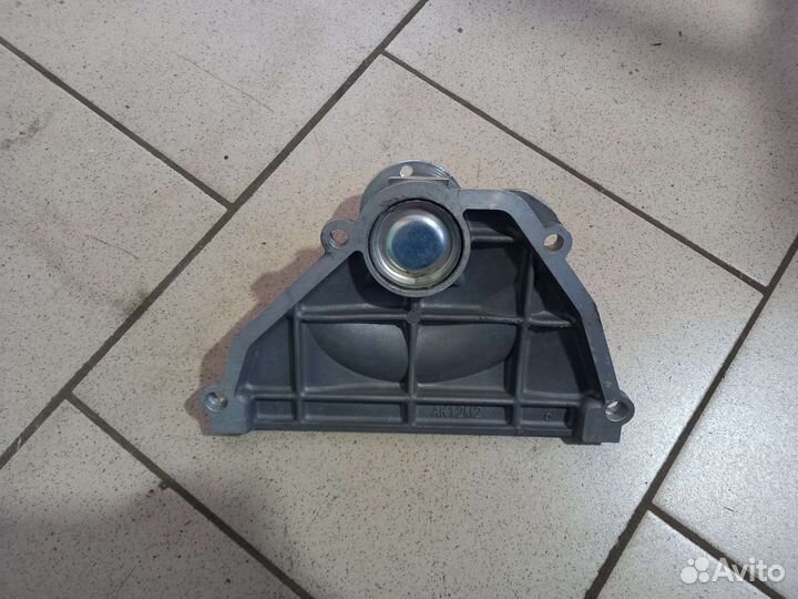 Передняя крышка гбц змз 409 под вискомуфту