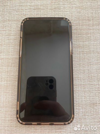 Телефон iPhone 11 pro
